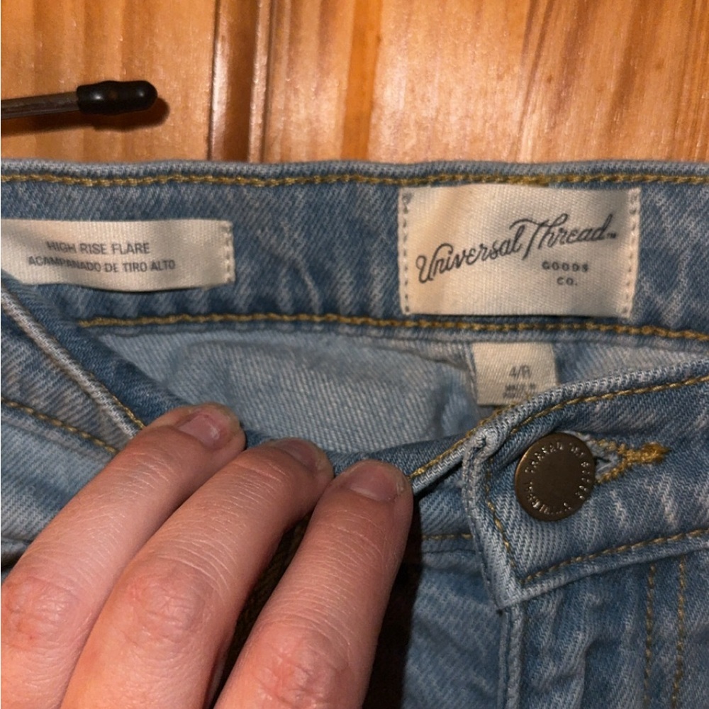 Universal Thread High Rise Flare Sz 4R